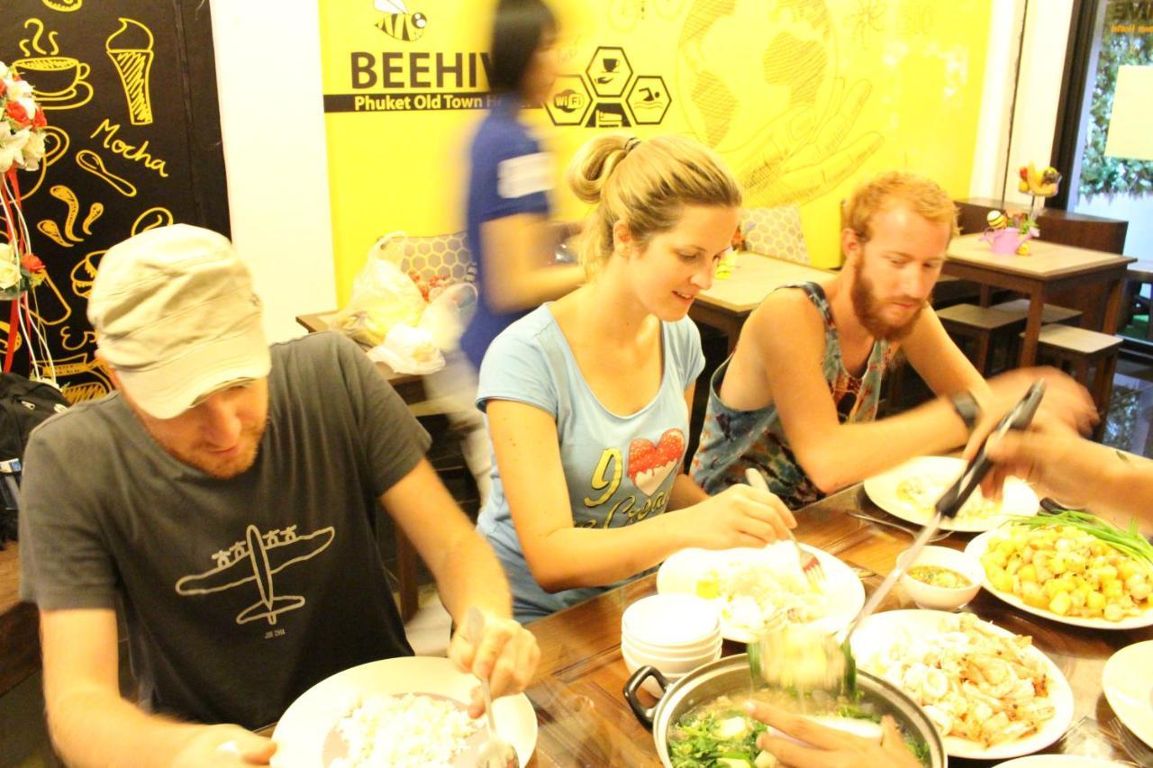 Beehive Phuket Old Town Hostel Bagian luar foto