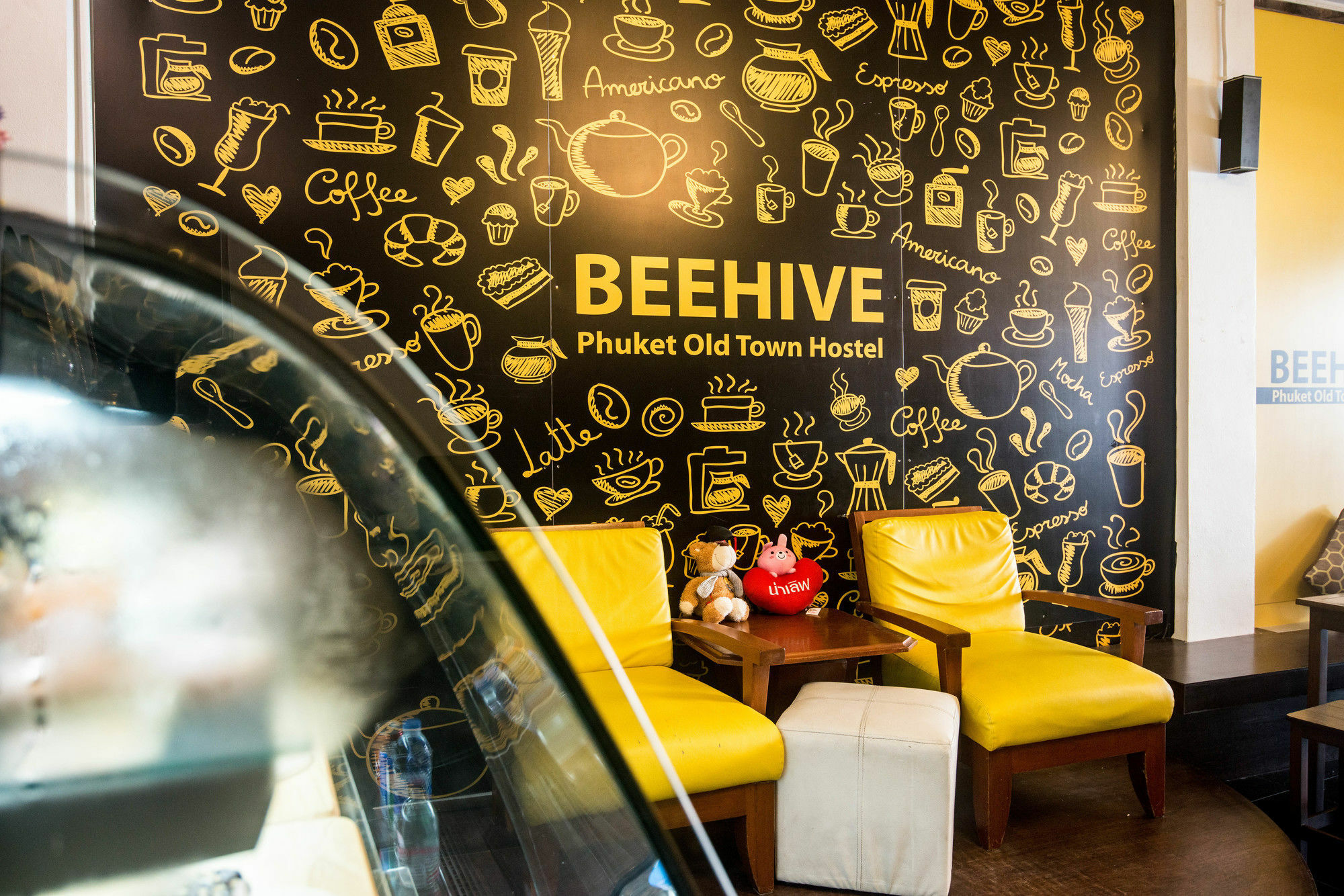 Beehive Phuket Old Town Hostel Bagian luar foto