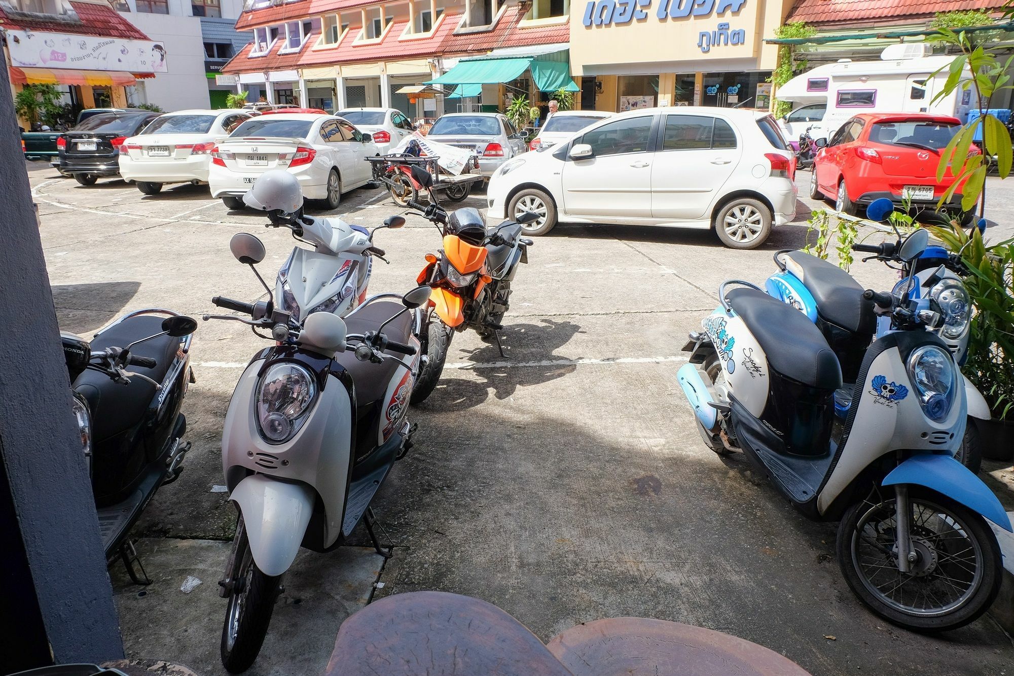 Beehive Phuket Old Town Hostel Bagian luar foto